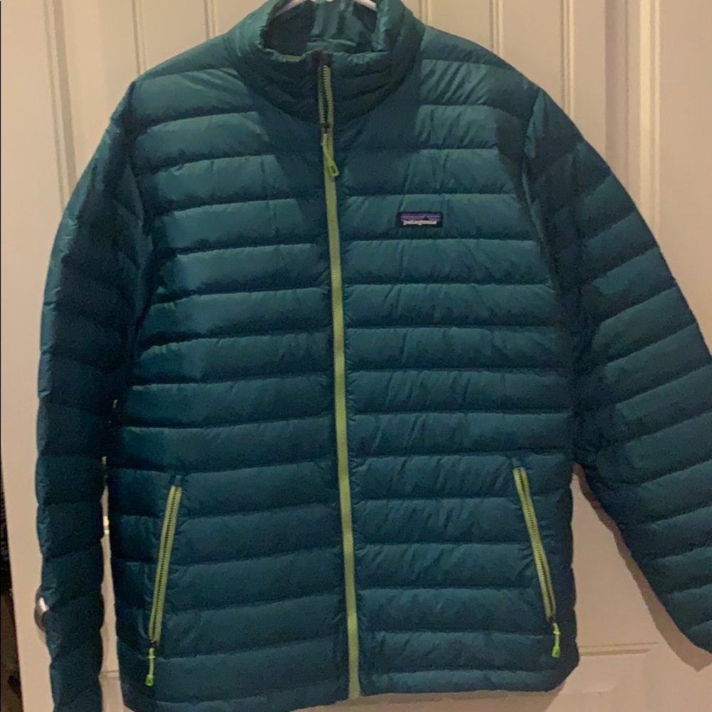 Patagonia puffer jacket